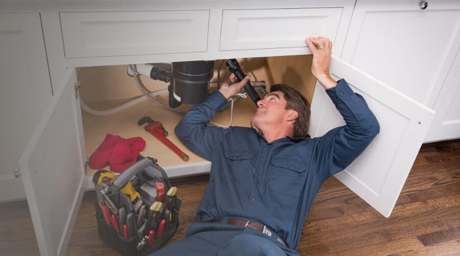 Local water heater installation in Freeport, IL